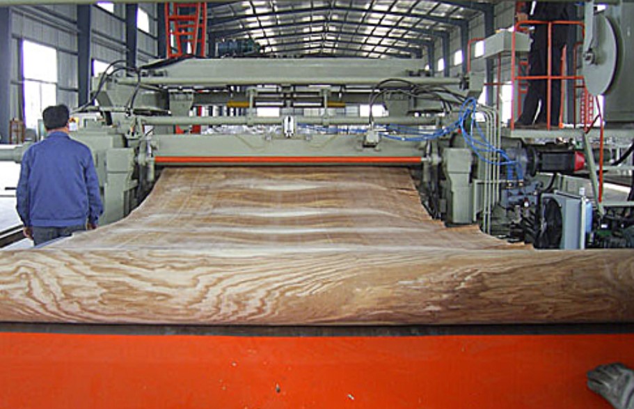 Производство шпона: разновидности, процесс изготовления и оборудование